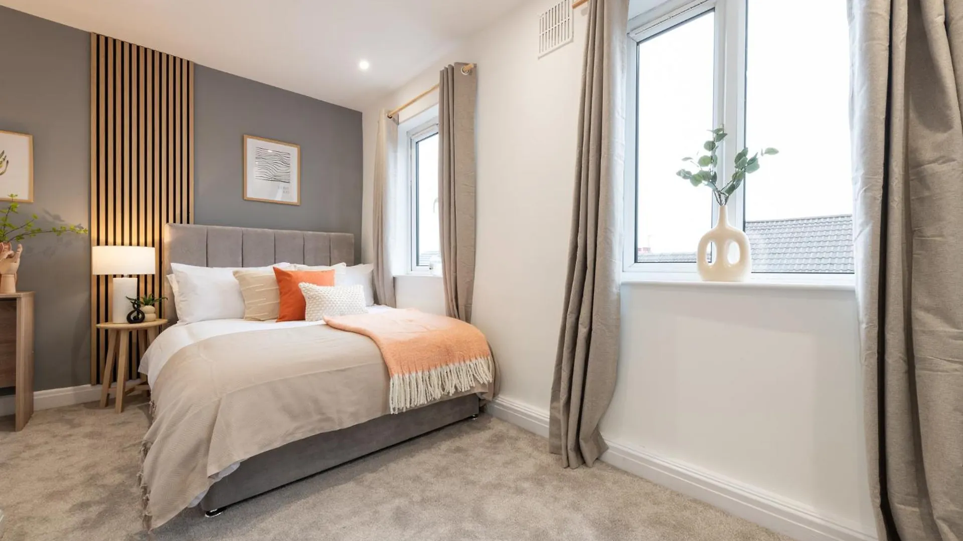 Modern 2-Bedroom House Near Leeds Centre, Ideal For Contractors & Long Stays - Nordstay Holiday home Leeds (West Yorkshire)